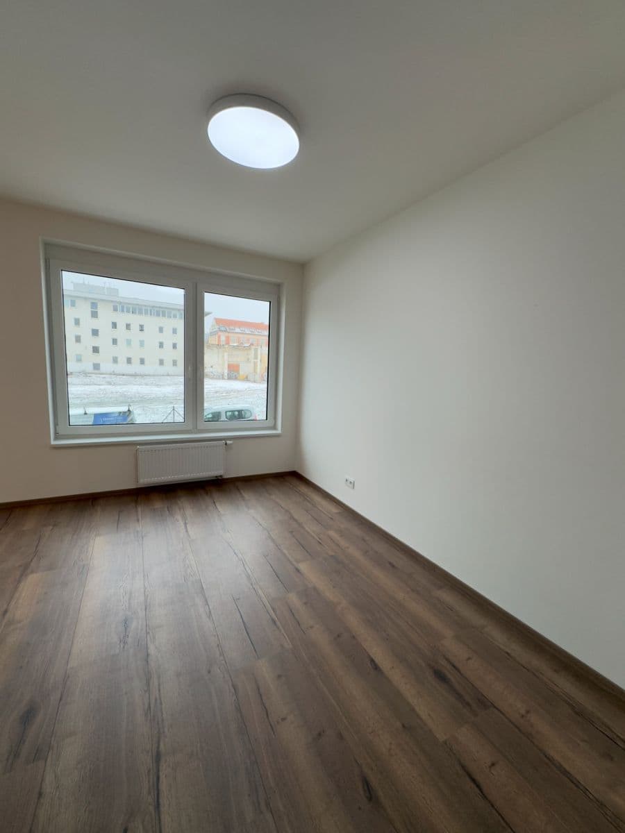 1 bedroom with open-plan kitchen flat to rent, 54 m², Kolbenova, Prague, Prague 1 bedroom with open-plan kitchen flat to rent, 54 m², Kolbenova, Prague, Prague