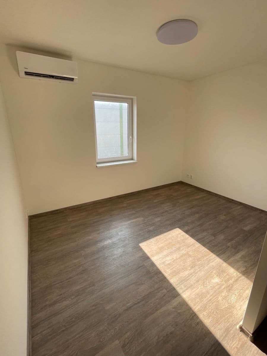 Studio flat to rent, 30 m², Ptice, Středočeský Region Studio flat to rent, 30 m², Ptice, Středočeský Region