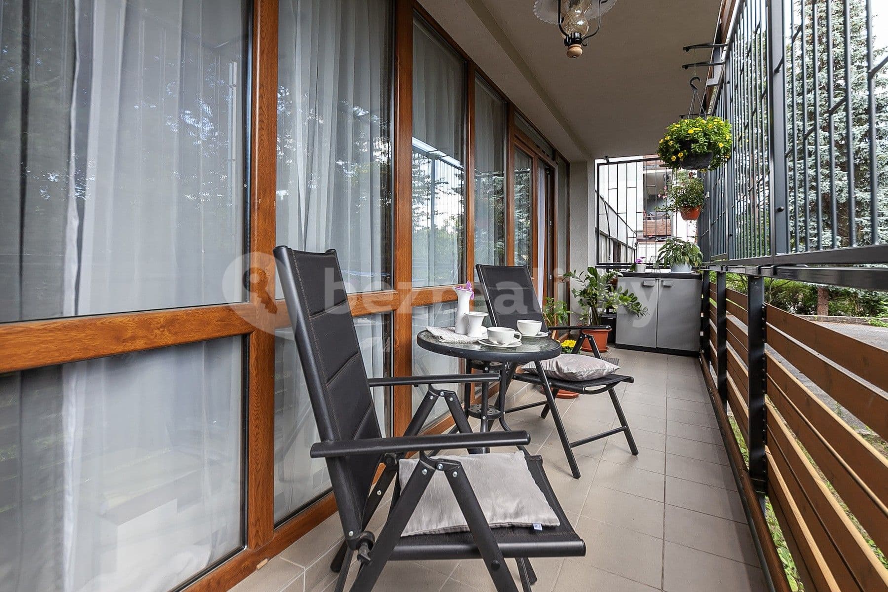 3 bedroom with open-plan kitchen flat to rent, 86 m², Zelený pruh, Prague, Prague 3 bedroom with open-plan kitchen flat to rent, 86 m², Zelený pruh, Prague, Prague