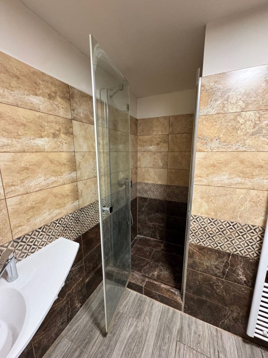 1 bedroom with open-plan kitchen flat to rent, 60 m², Štenclova, Dašice, Pardubický Region 1 bedroom with open-plan kitchen flat to rent, 60 m², Štenclova, Dašice, Pardubický Region