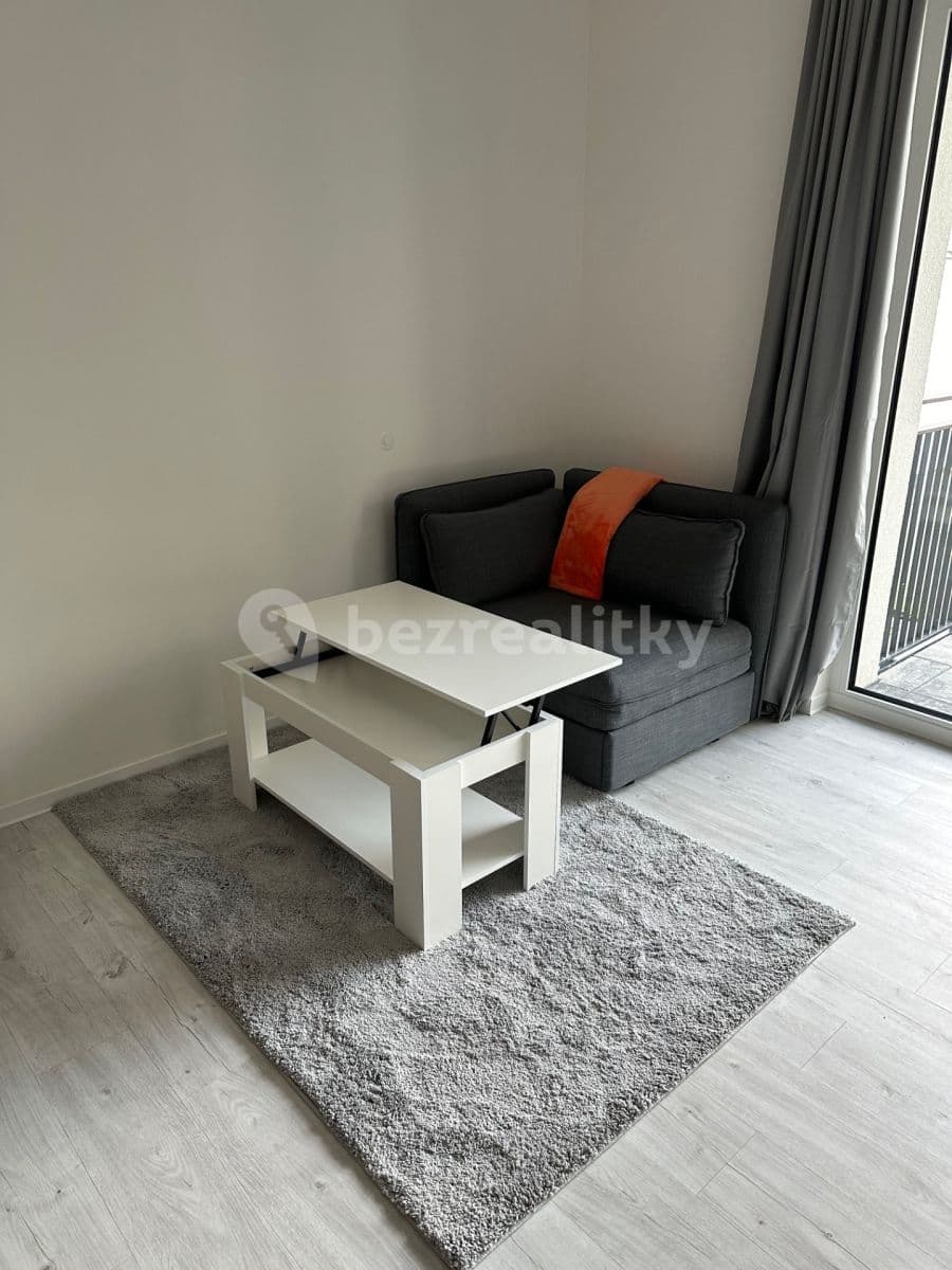 Studio flat to rent, 36 m², Na Jíkalce, Plzeň, Plzeňský Region Studio flat to rent, 36 m², Na Jíkalce, Plzeň, Plzeňský Region
