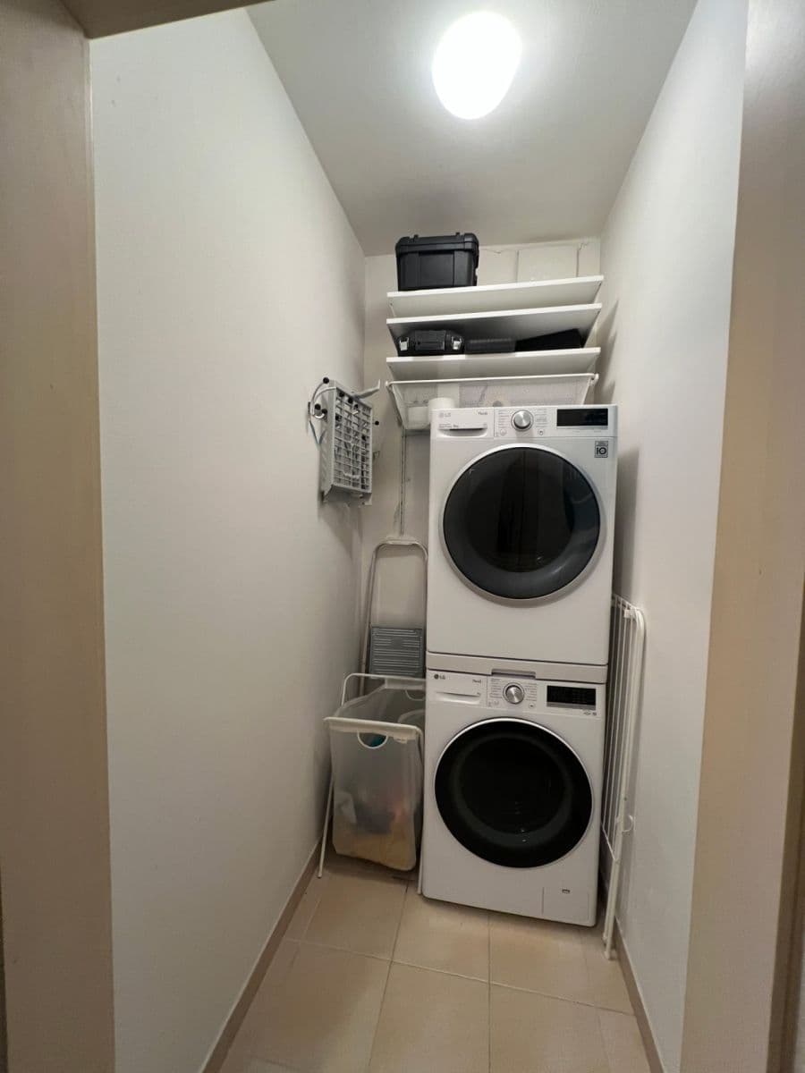 1 bedroom with open-plan kitchen flat to rent, 54 m², Bratislavská, Prague, Prague 1 bedroom with open-plan kitchen flat to rent, 54 m², Bratislavská, Prague, Prague