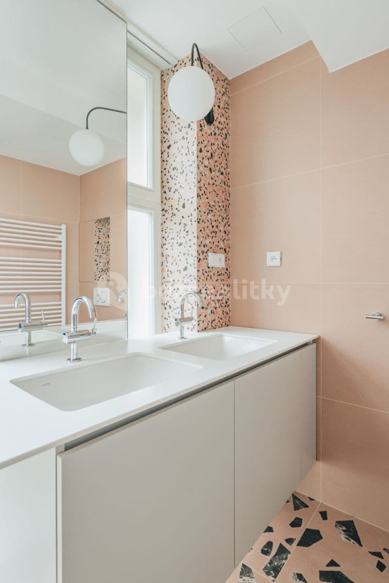 2 bedroom with open-plan kitchen flat to rent, 82 m², V Chaloupkách, Prague, Prague 2 bedroom with open-plan kitchen flat to rent, 82 m², V Chaloupkách, Prague, Prague