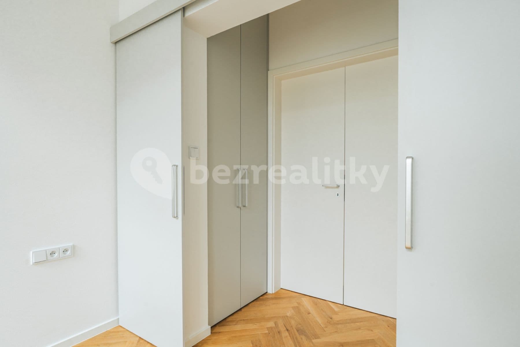 2 bedroom with open-plan kitchen flat to rent, 82 m², V Chaloupkách, Prague, Prague 2 bedroom with open-plan kitchen flat to rent, 82 m², V Chaloupkách, Prague, Prague