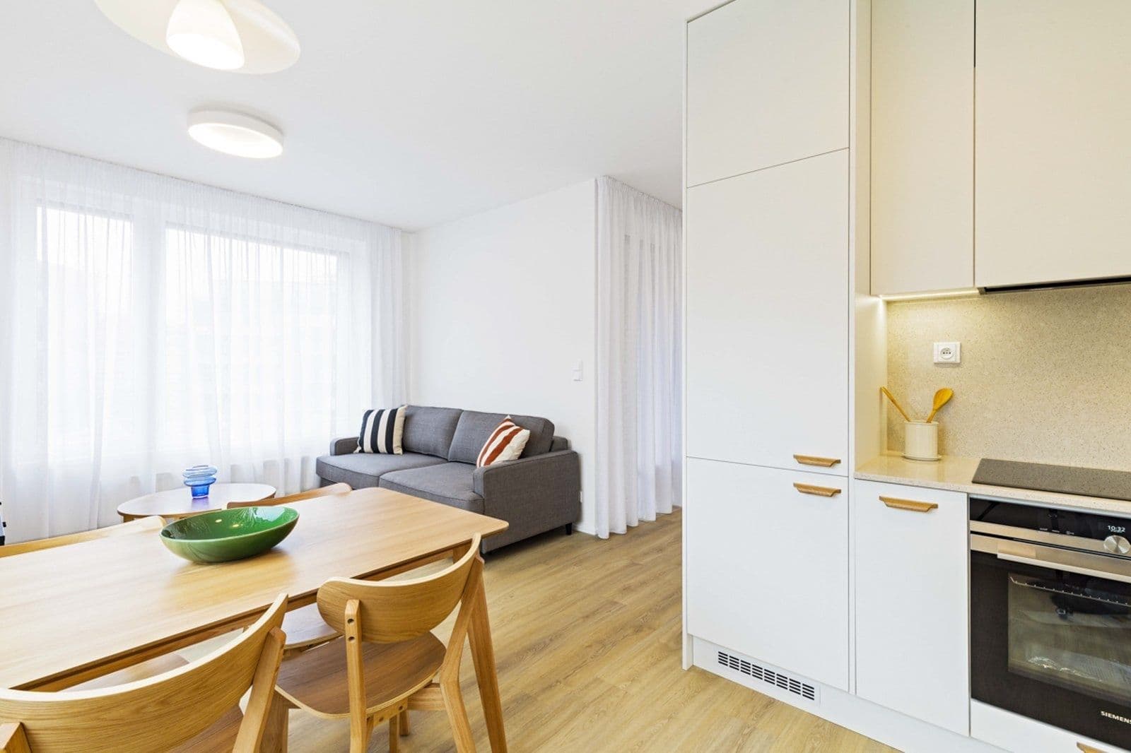 1 bedroom with open-plan kitchen flat to rent, 47 m², U Pergamenky, Prague, Prague 1 bedroom with open-plan kitchen flat to rent, 47 m², U Pergamenky, Prague, Prague