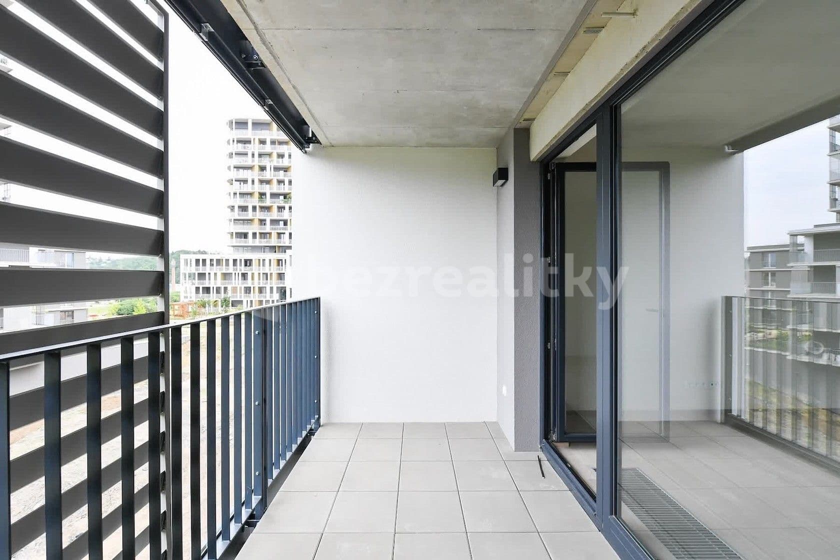1 bedroom with open-plan kitchen flat to rent, 66 m², Mezi Vodami, Prague, Prague 1 bedroom with open-plan kitchen flat to rent, 66 m², Mezi Vodami, Prague, Prague