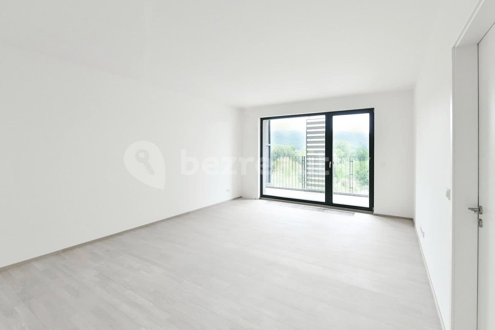 1 bedroom with open-plan kitchen flat to rent, 66 m², Mezi Vodami, Prague, Prague 1 bedroom with open-plan kitchen flat to rent, 66 m², Mezi Vodami, Prague, Prague