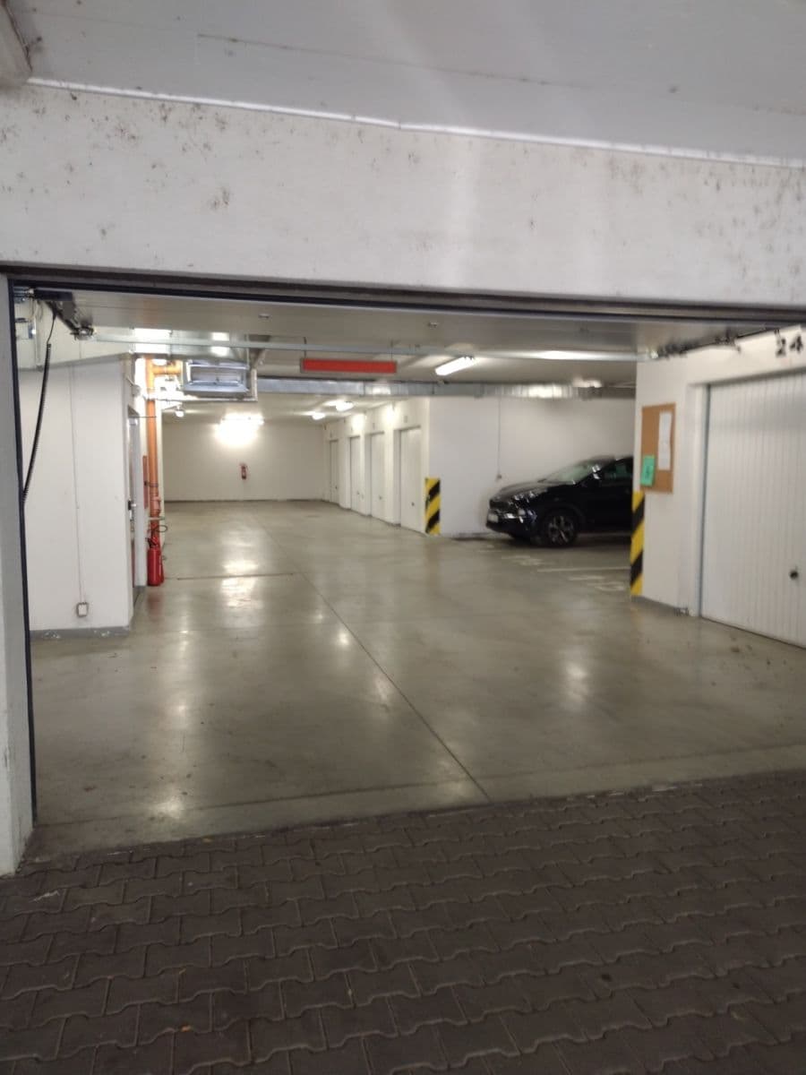 garage to rent, 17 m², Prague, Prague garage to rent, 17 m², Prague, Prague