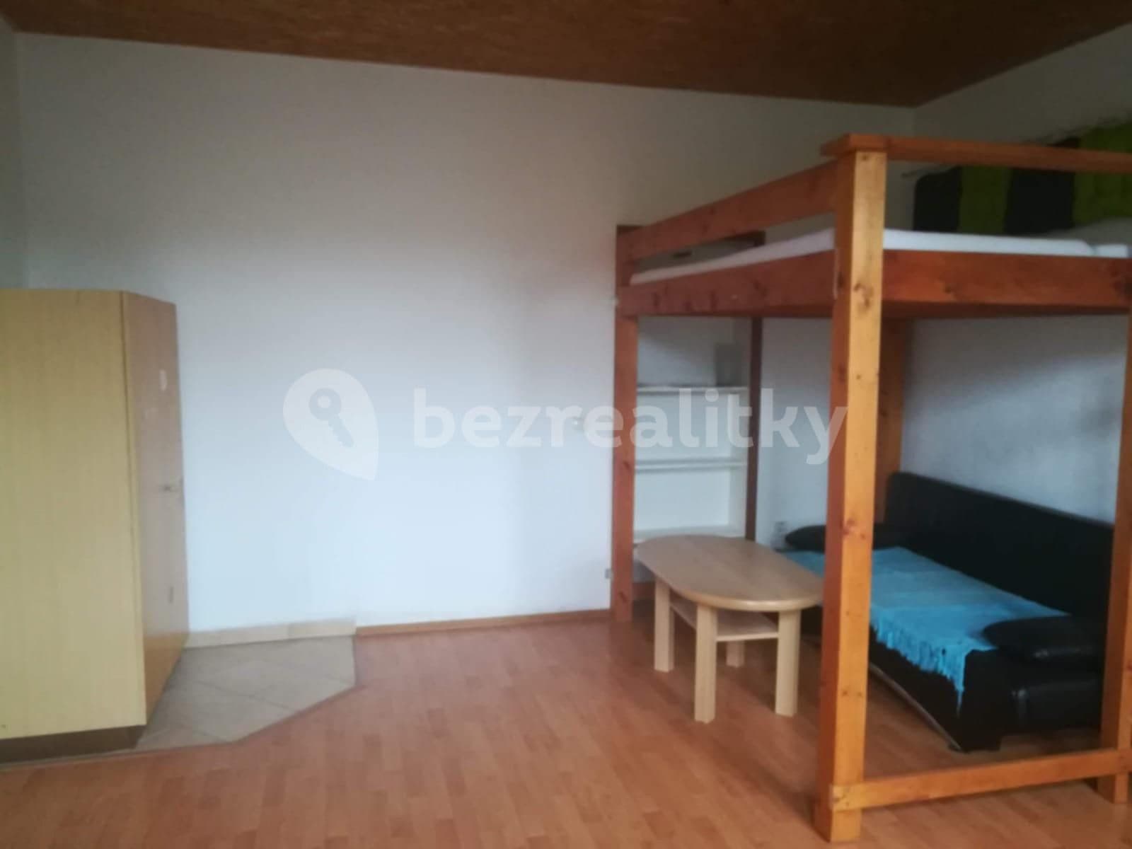 1 bedroom flat to rent, 35 m², Luka nad Jihlavou, Vysočina Region 1 bedroom flat to rent, 35 m², Luka nad Jihlavou, Vysočina Region