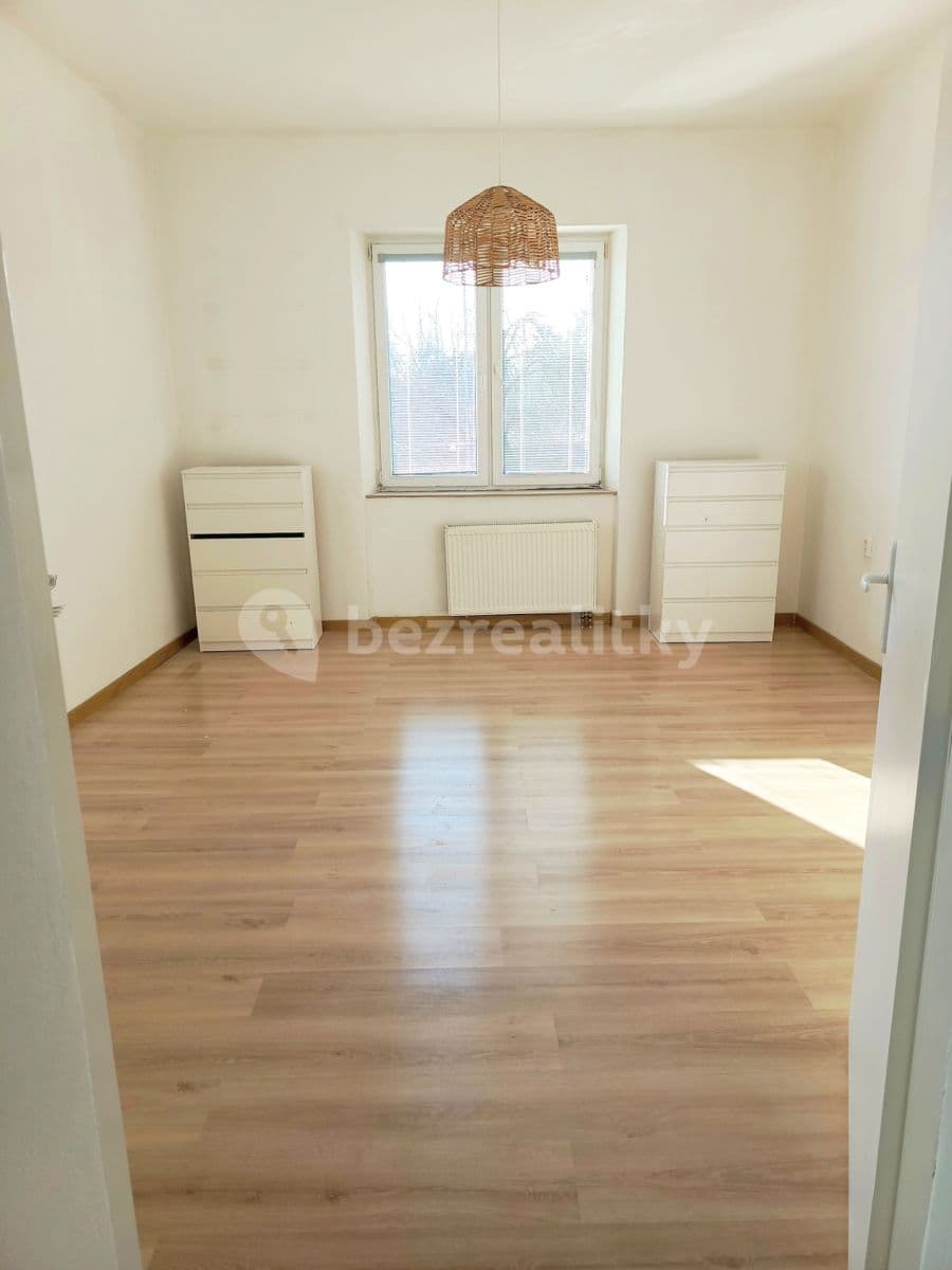 1 bedroom with open-plan kitchen flat to rent, 42 m², Kšírova, Brno, Jihomoravský Region 1 bedroom with open-plan kitchen flat to rent, 42 m², Kšírova, Brno, Jihomoravský Region