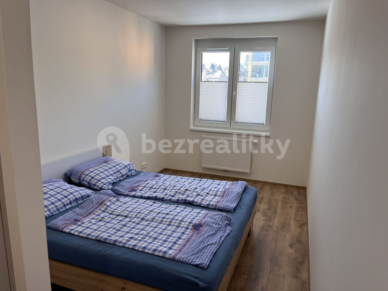 2 bedroom with open-plan kitchen flat to rent, 81 m², Švermova, Liberec, Liberecký Region 2 bedroom with open-plan kitchen flat to rent, 81 m², Švermova, Liberec, Liberecký Region