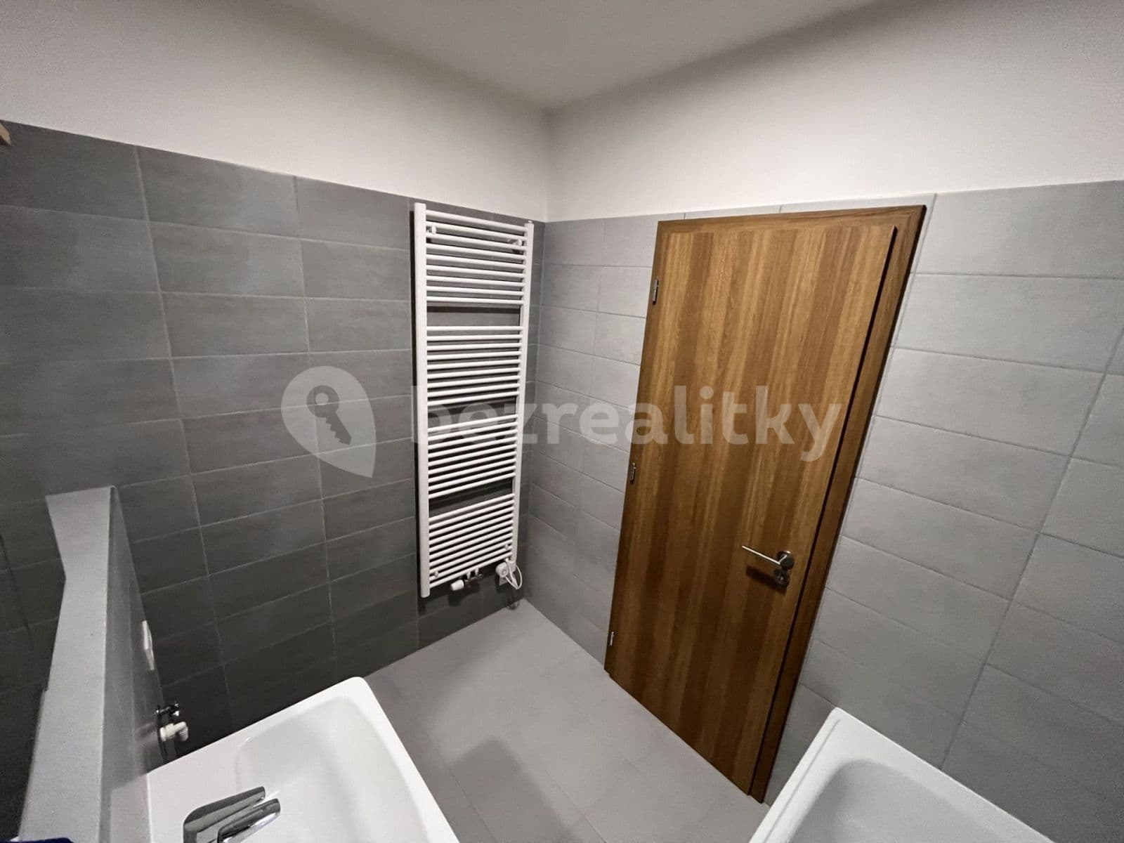 2 bedroom with open-plan kitchen flat to rent, 81 m², Švermova, Liberec, Liberecký Region 2 bedroom with open-plan kitchen flat to rent, 81 m², Švermova, Liberec, Liberecký Region