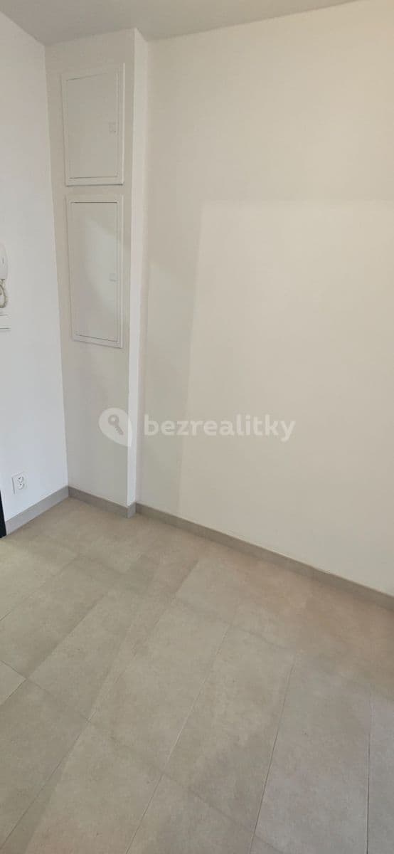 Studio flat to rent, 27 m², Brandýs nad Labem-Stará Boleslav, Středočeský Region Studio flat to rent, 27 m², Brandýs nad Labem-Stará Boleslav, Středočeský Region