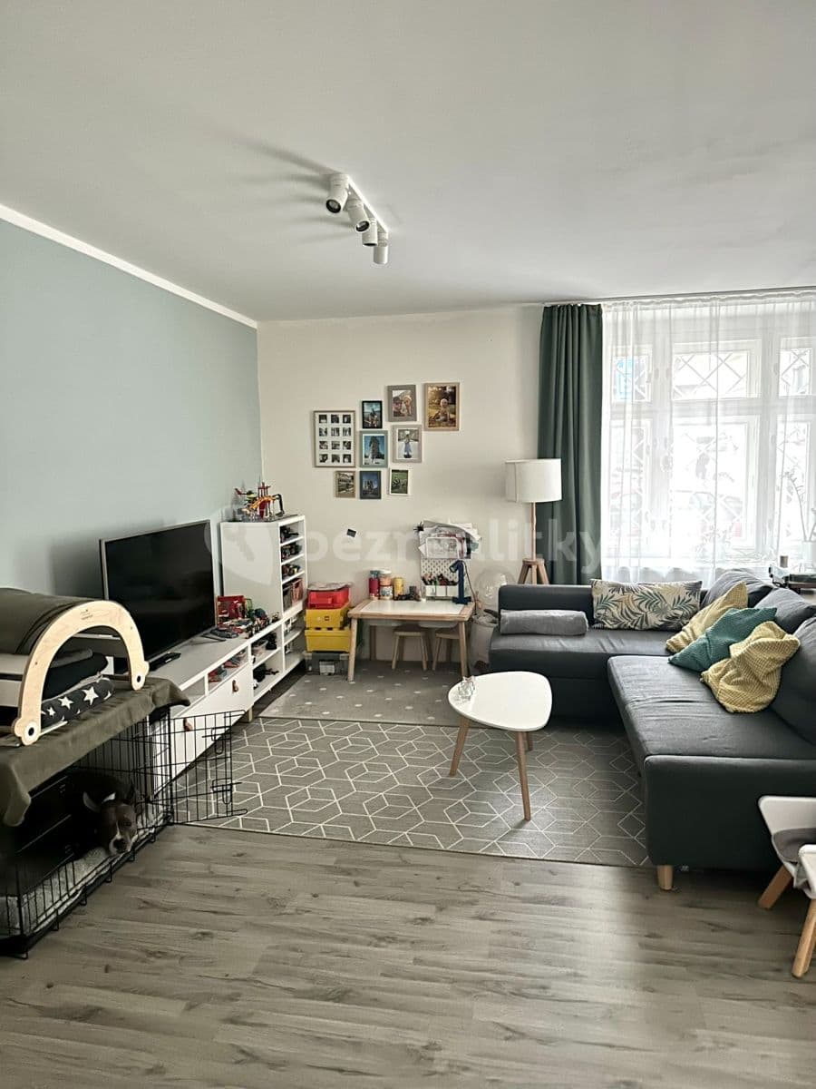 1 bedroom with open-plan kitchen flat to rent, 53 m², Janovského, Prague, Prague 1 bedroom with open-plan kitchen flat to rent, 53 m², Janovského, Prague, Prague