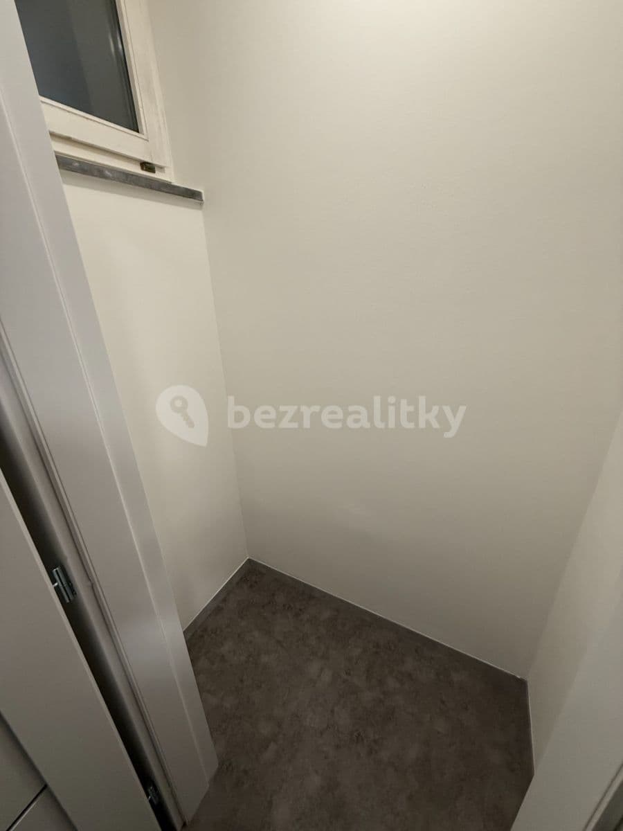 2 bedroom flat to rent, 60 m², Lorencova, Zlín, Zlínský Region 2 bedroom flat to rent, 60 m², Lorencova, Zlín, Zlínský Region