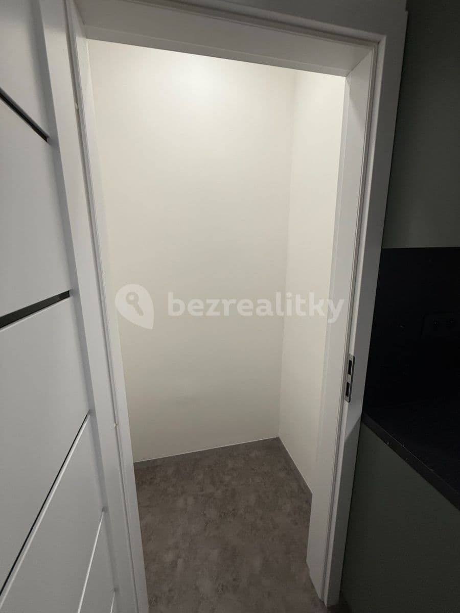 2 bedroom flat to rent, 60 m², Lorencova, Zlín, Zlínský Region 2 bedroom flat to rent, 60 m², Lorencova, Zlín, Zlínský Region