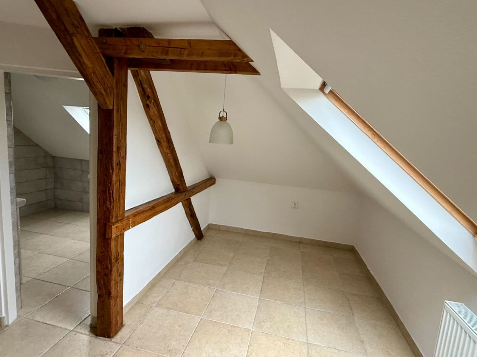 1 bedroom with open-plan kitchen flat to rent, 71 m², Rostislavova, Ostrava, Moravskoslezský Region 1 bedroom with open-plan kitchen flat to rent, 71 m², Rostislavova, Ostrava, Moravskoslezský Region