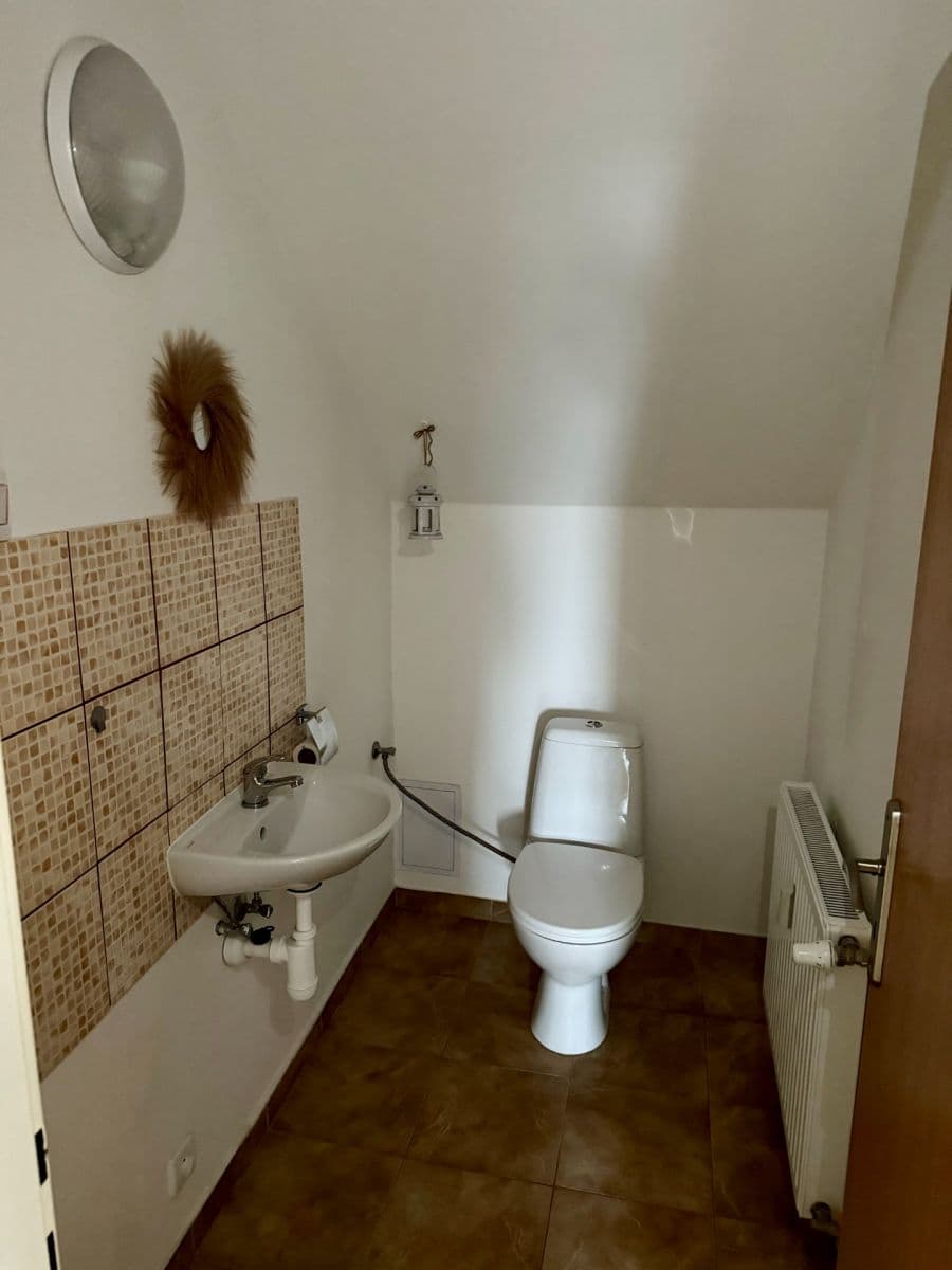 1 bedroom with open-plan kitchen flat to rent, 71 m², Rostislavova, Ostrava, Moravskoslezský Region 1 bedroom with open-plan kitchen flat to rent, 71 m², Rostislavova, Ostrava, Moravskoslezský Region