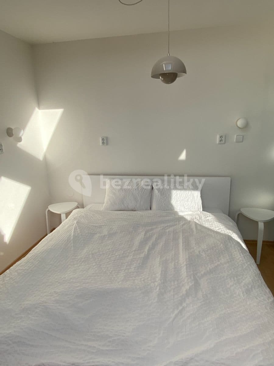 1 bedroom with open-plan kitchen flat to rent, 48 m², Jirečkova, Prague, Prague 1 bedroom with open-plan kitchen flat to rent, 48 m², Jirečkova, Prague, Prague