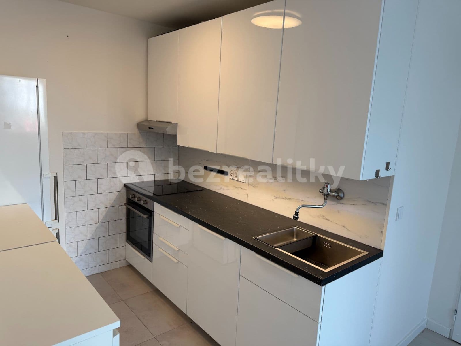 1 bedroom with open-plan kitchen flat to rent, 43 m², Skuteckého, Prague, Prague 1 bedroom with open-plan kitchen flat to rent, 43 m², Skuteckého, Prague, Prague