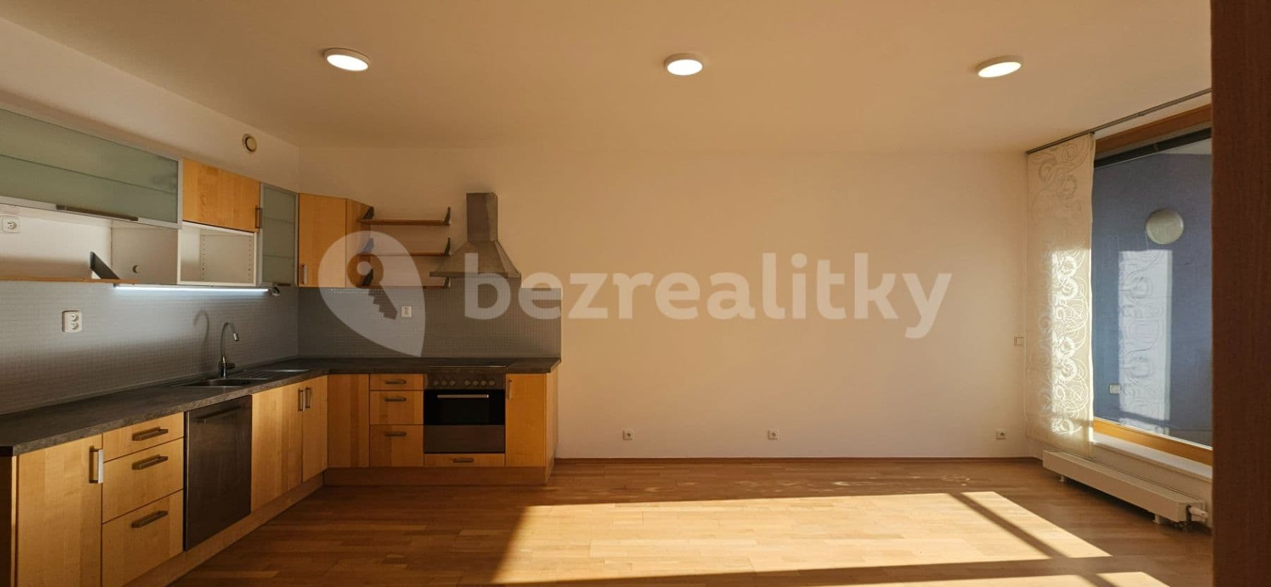 1 bedroom with open-plan kitchen flat to rent, 71 m², Soukenická, Brno, Jihomoravský Region 1 bedroom with open-plan kitchen flat to rent, 71 m², Soukenická, Brno, Jihomoravský Region
