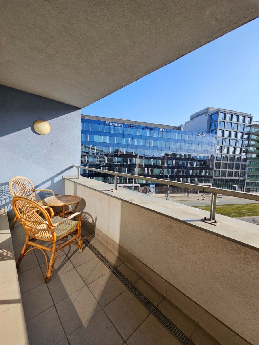 1 bedroom with open-plan kitchen flat to rent, 71 m², Soukenická, Brno, Jihomoravský Region 1 bedroom with open-plan kitchen flat to rent, 71 m², Soukenická, Brno, Jihomoravský Region