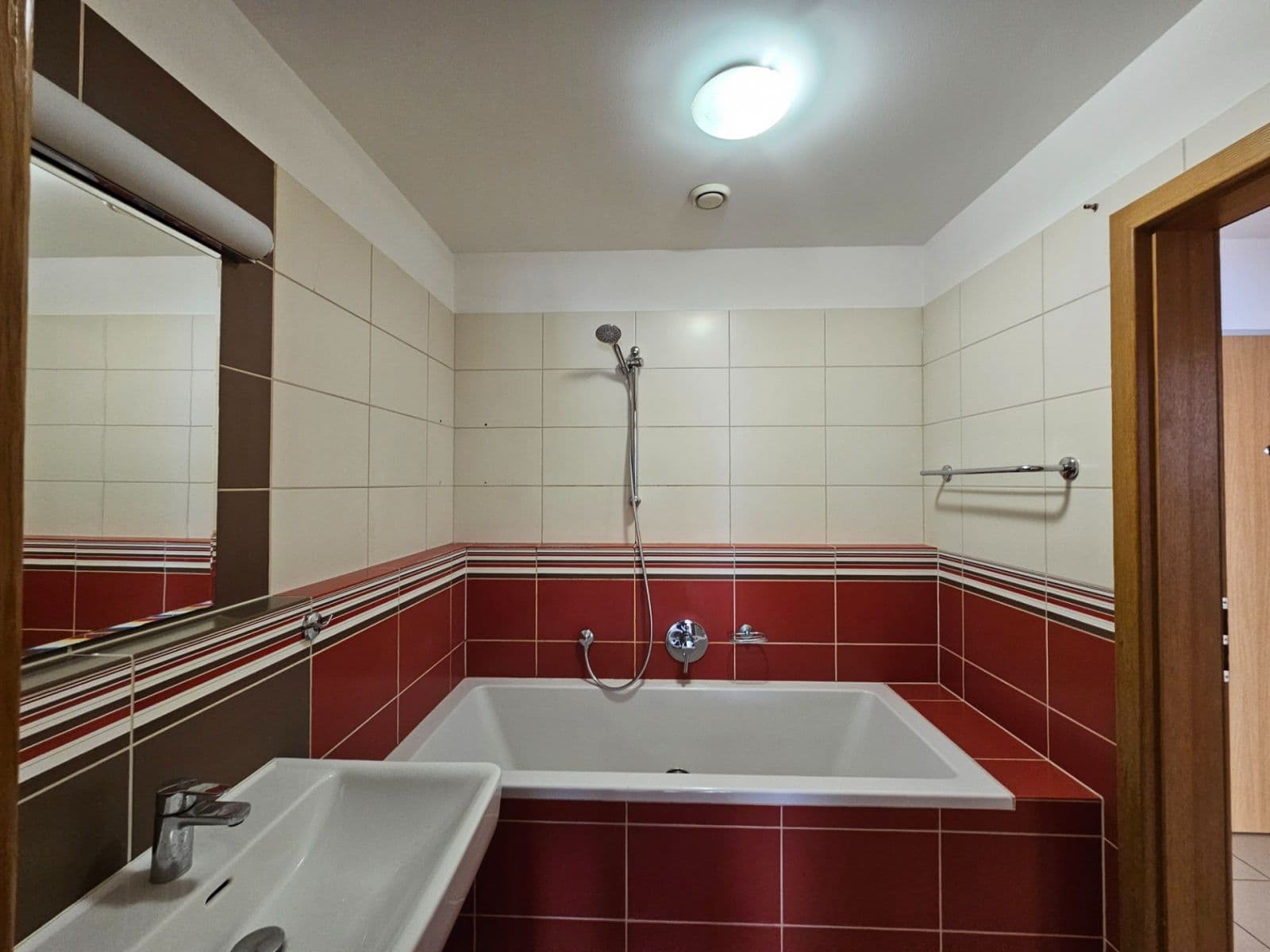 1 bedroom with open-plan kitchen flat to rent, 71 m², Soukenická, Brno, Jihomoravský Region 1 bedroom with open-plan kitchen flat to rent, 71 m², Soukenická, Brno, Jihomoravský Region