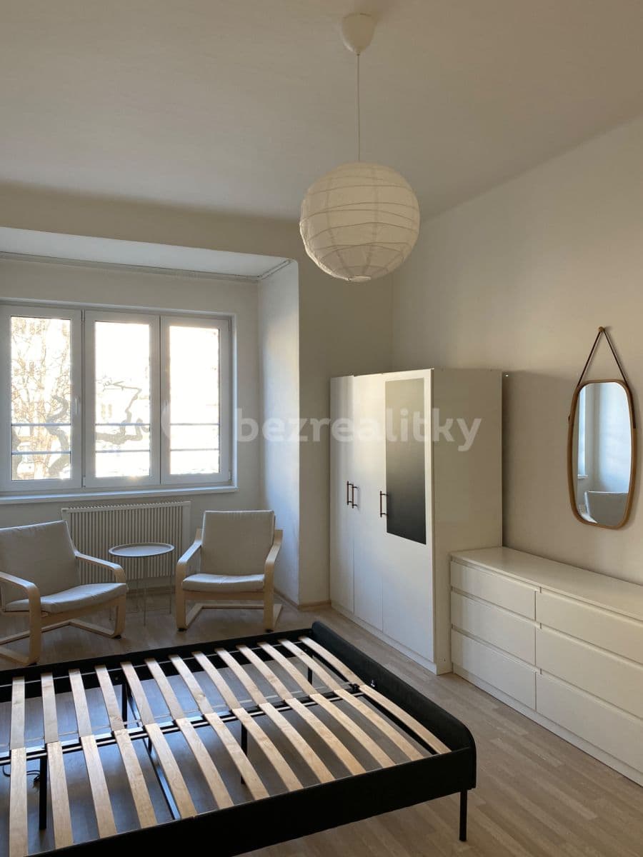 1 bedroom with open-plan kitchen flat to rent, 43 m², náměstí Dr. Václava Holého, Prague, Prague 1 bedroom with open-plan kitchen flat to rent, 43 m², náměstí Dr. Václava Holého, Prague, Prague