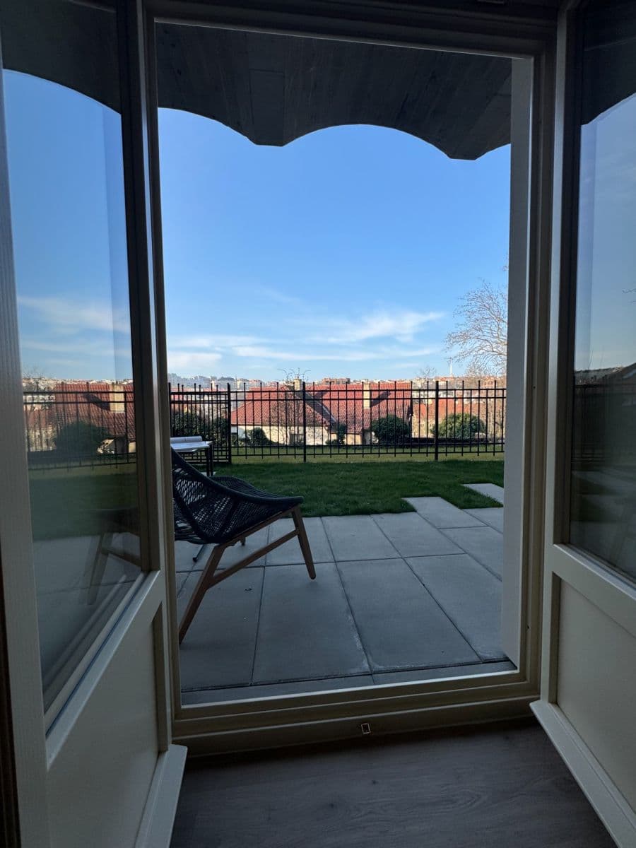 Studio flat to rent, 34 m², Boleslavova, Prague, Prague Studio flat to rent, 34 m², Boleslavova, Prague, Prague