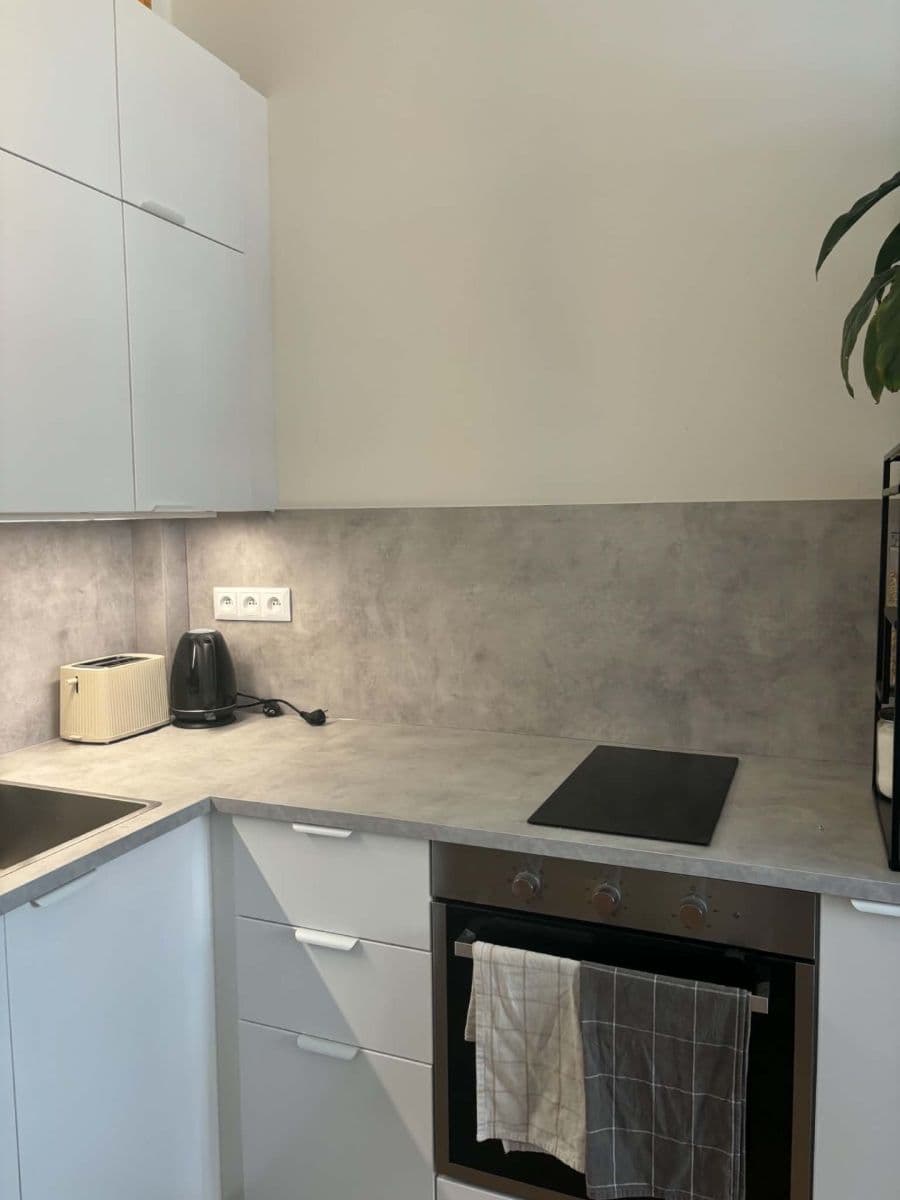 Studio flat to rent, 28 m², Přístavní, Prague, Prague Studio flat to rent, 28 m², Přístavní, Prague, Prague