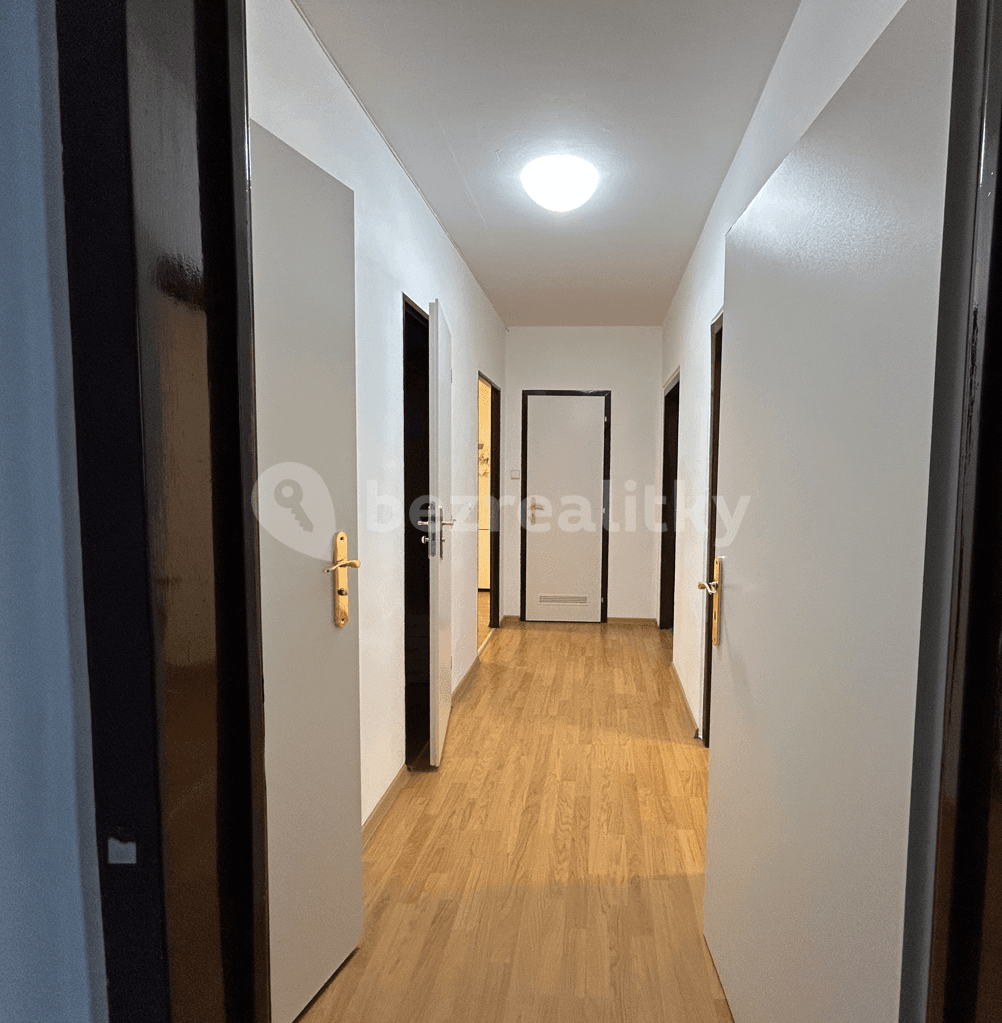 3 bedroom flat to rent, 80 m², Bojčenkova, Prague, Prague 3 bedroom flat to rent, 80 m², Bojčenkova, Prague, Prague