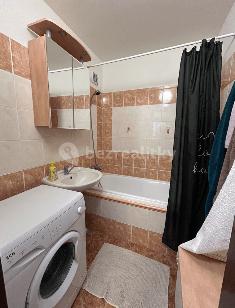 3 bedroom flat to rent, 80 m², Bojčenkova, Prague, Prague 3 bedroom flat to rent, 80 m², Bojčenkova, Prague, Prague