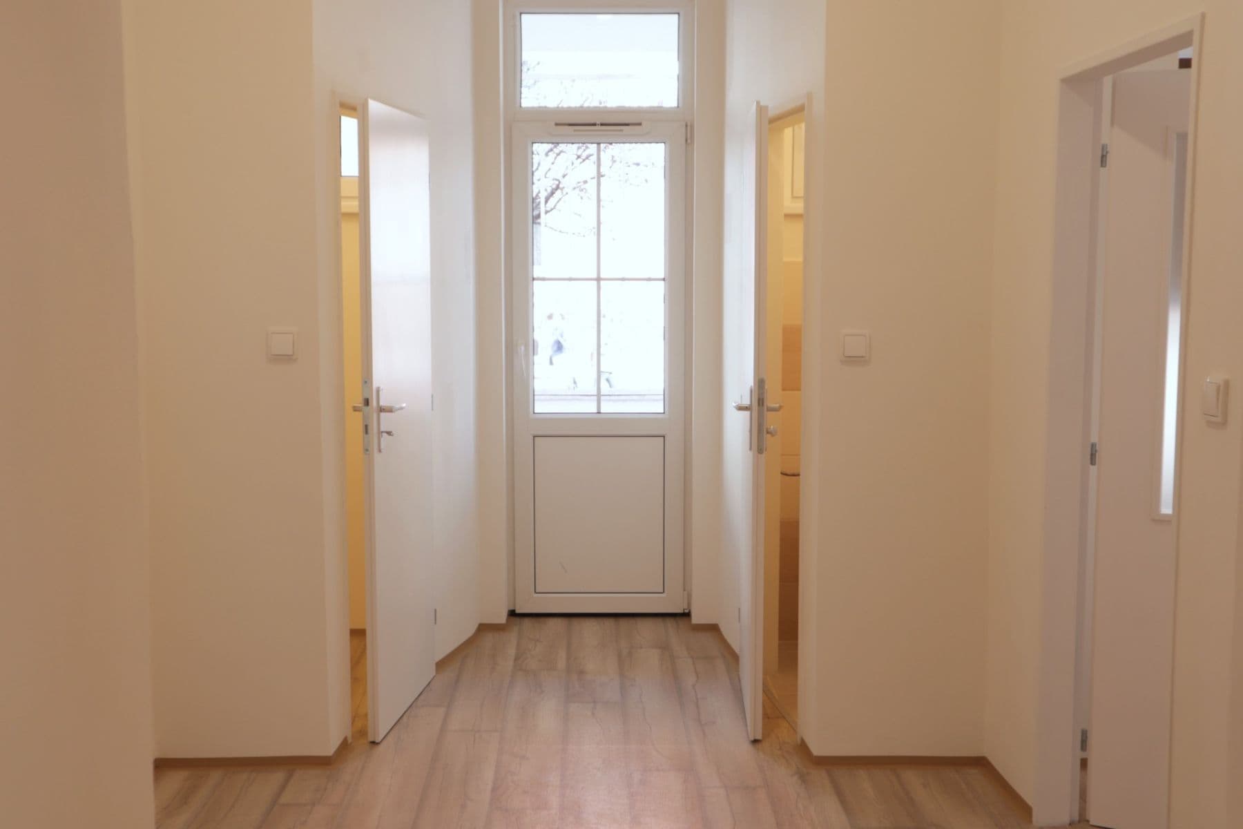 3 bedroom flat to rent, 95 m², Ukrajinská, Prague, Prague 3 bedroom flat to rent, 95 m², Ukrajinská, Prague, Prague