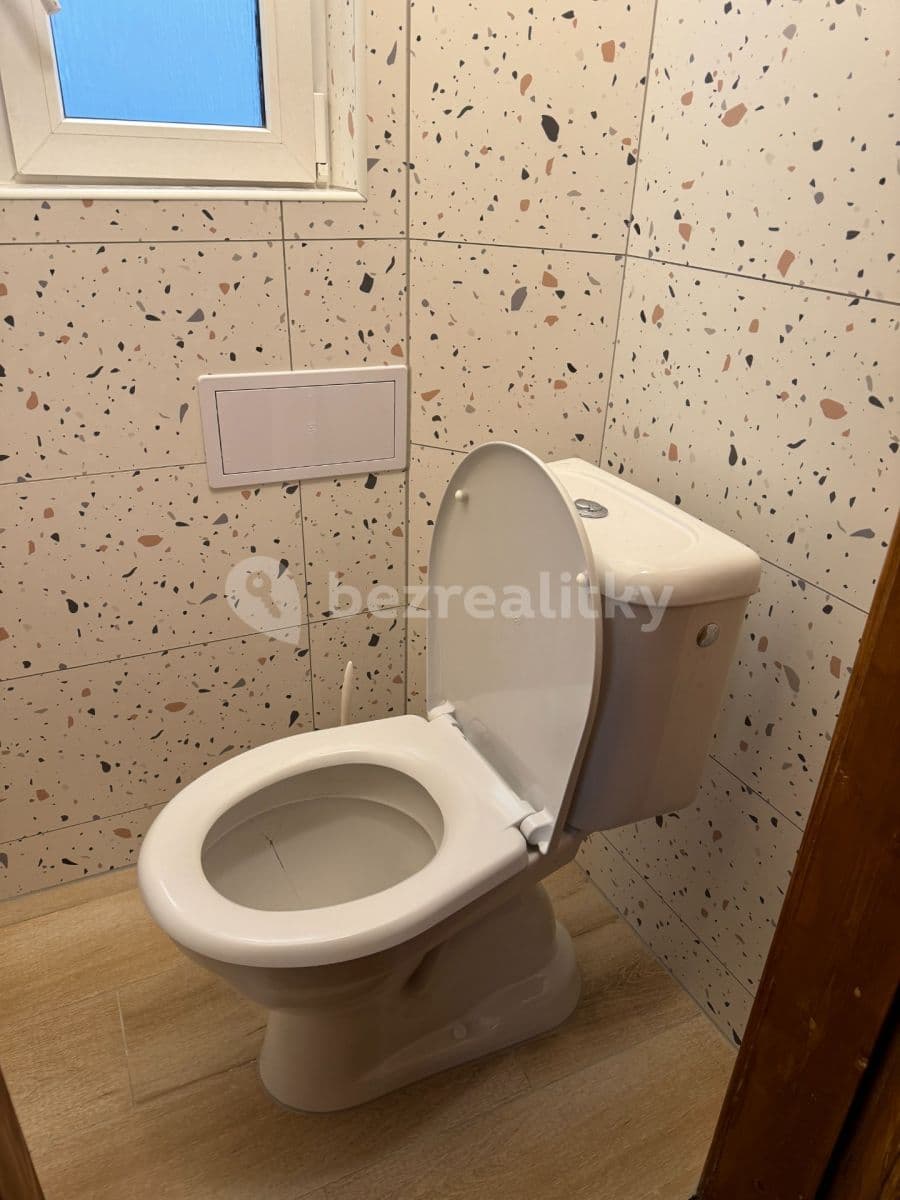2 bedroom with open-plan kitchen flat to rent, 65 m², Kovářská, Prague, Prague 2 bedroom with open-plan kitchen flat to rent, 65 m², Kovářská, Prague, Prague