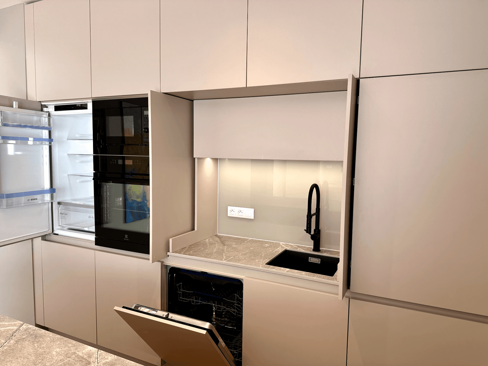 1 bedroom with open-plan kitchen flat to rent, 61 m², U Plynárny, Prague, Prague 1 bedroom with open-plan kitchen flat to rent, 61 m², U Plynárny, Prague, Prague