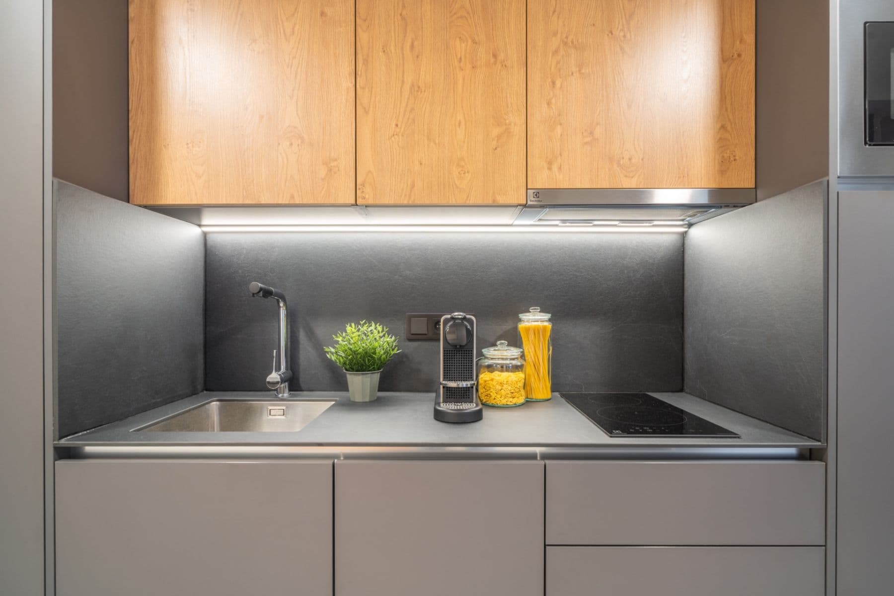 1 bedroom with open-plan kitchen flat to rent, 45 m², Legerova, Prague, Prague 1 bedroom with open-plan kitchen flat to rent, 45 m², Legerova, Prague, Prague