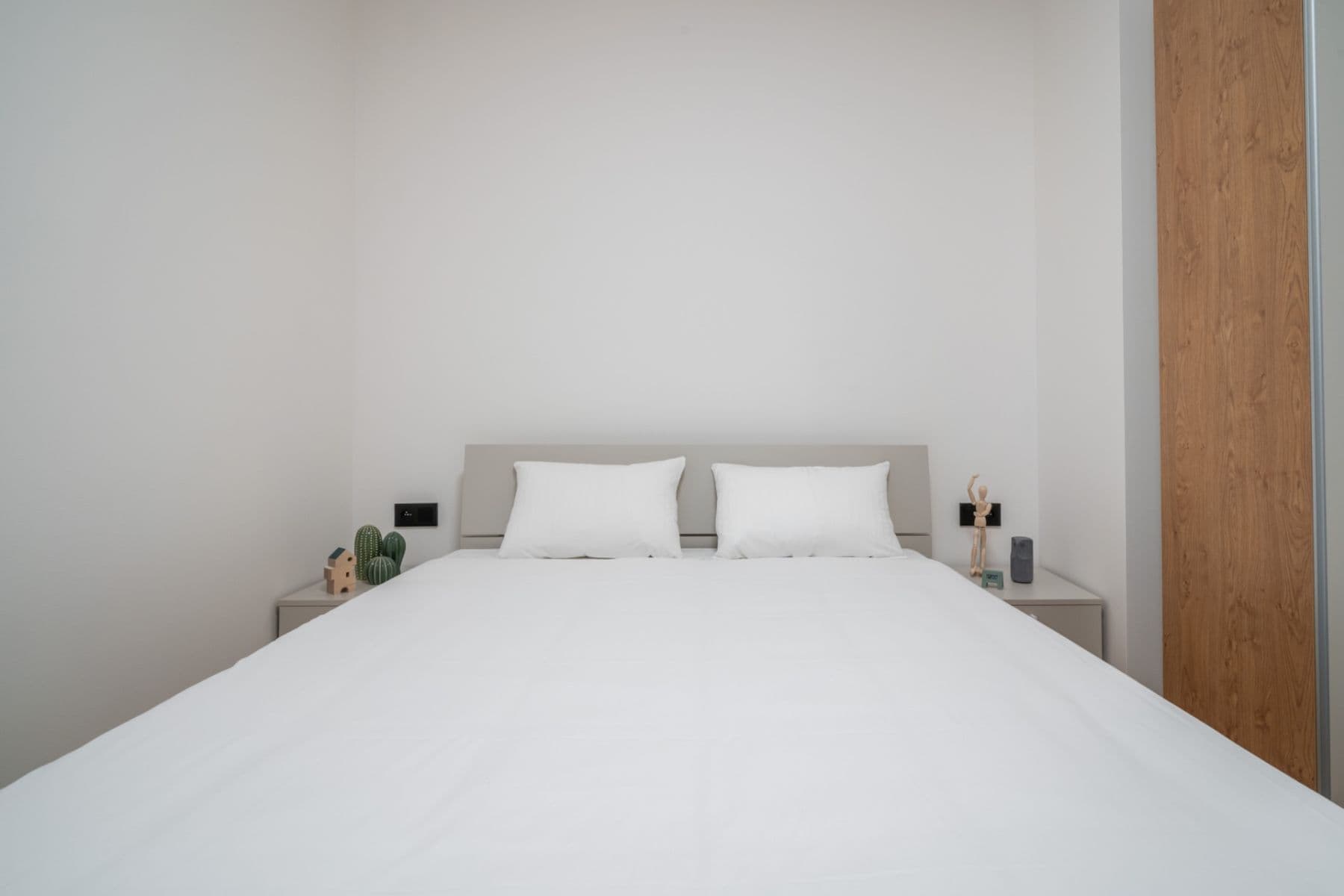 1 bedroom with open-plan kitchen flat to rent, 45 m², Legerova, Prague, Prague 1 bedroom with open-plan kitchen flat to rent, 45 m², Legerova, Prague, Prague