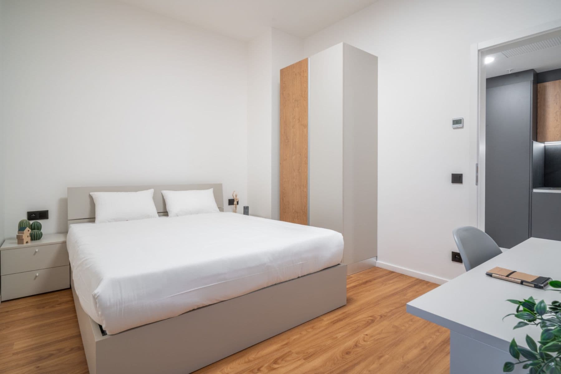 1 bedroom with open-plan kitchen flat to rent, 45 m², Legerova, Prague, Prague 1 bedroom with open-plan kitchen flat to rent, 45 m², Legerova, Prague, Prague