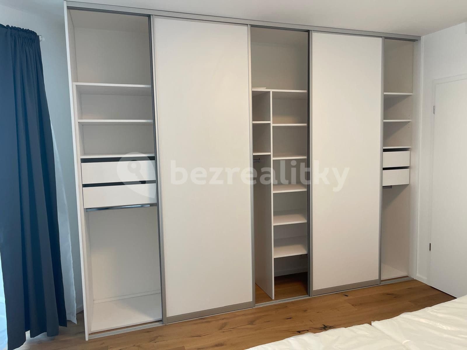 1 bedroom with open-plan kitchen flat to rent, 66 m², Hagiborská, Prague, Prague 1 bedroom with open-plan kitchen flat to rent, 66 m², Hagiborská, Prague, Prague