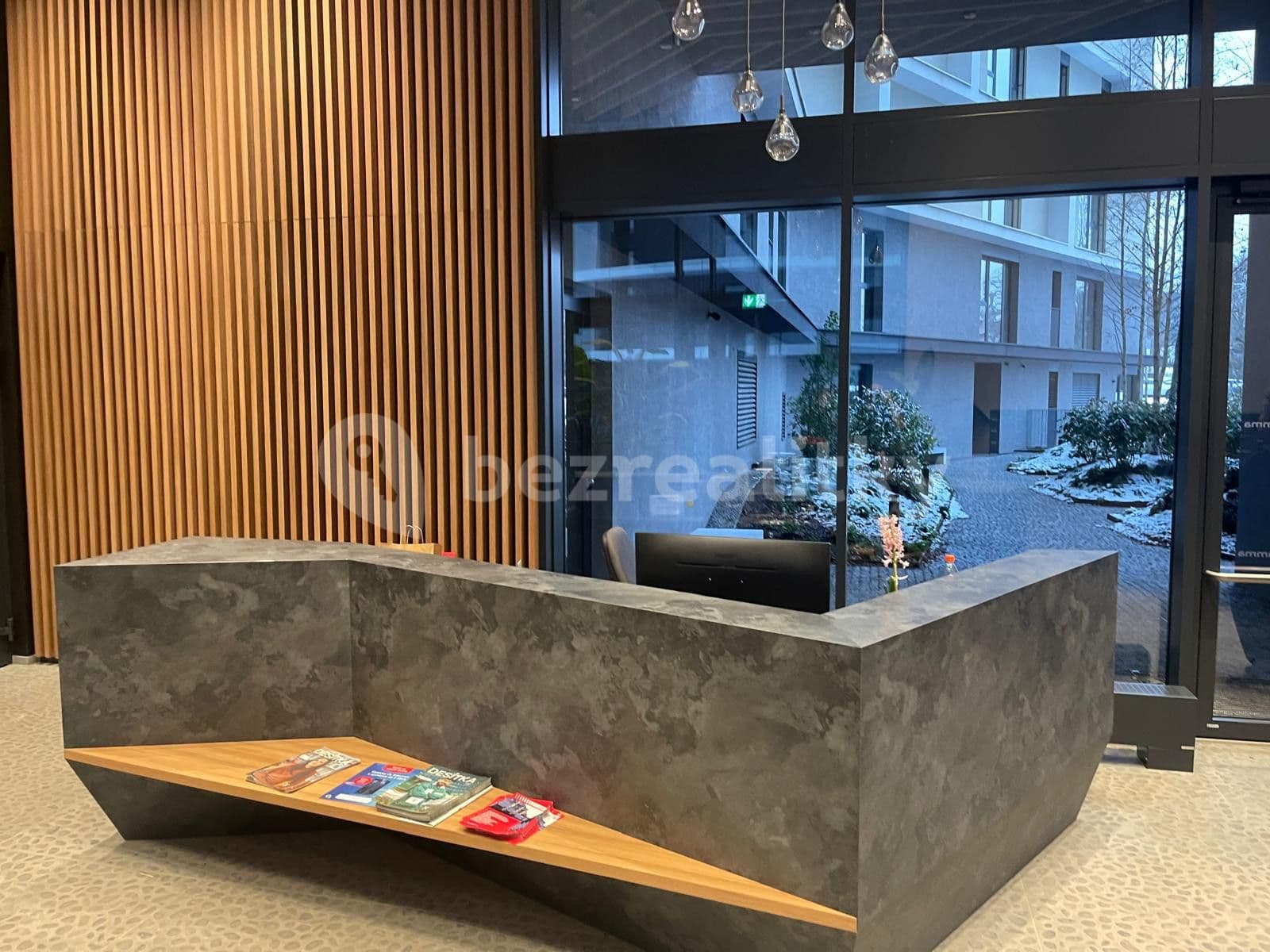 1 bedroom with open-plan kitchen flat to rent, 66 m², Hagiborská, Prague, Prague 1 bedroom with open-plan kitchen flat to rent, 66 m², Hagiborská, Prague, Prague