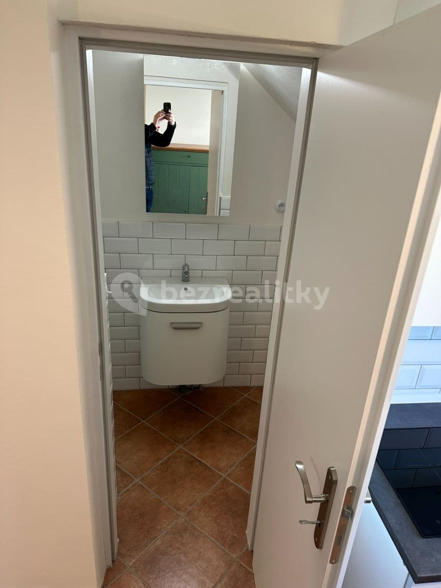 Studio flat to rent, 19 m², Horoušanská, Prague, Prague Studio flat to rent, 19 m², Horoušanská, Prague, Prague