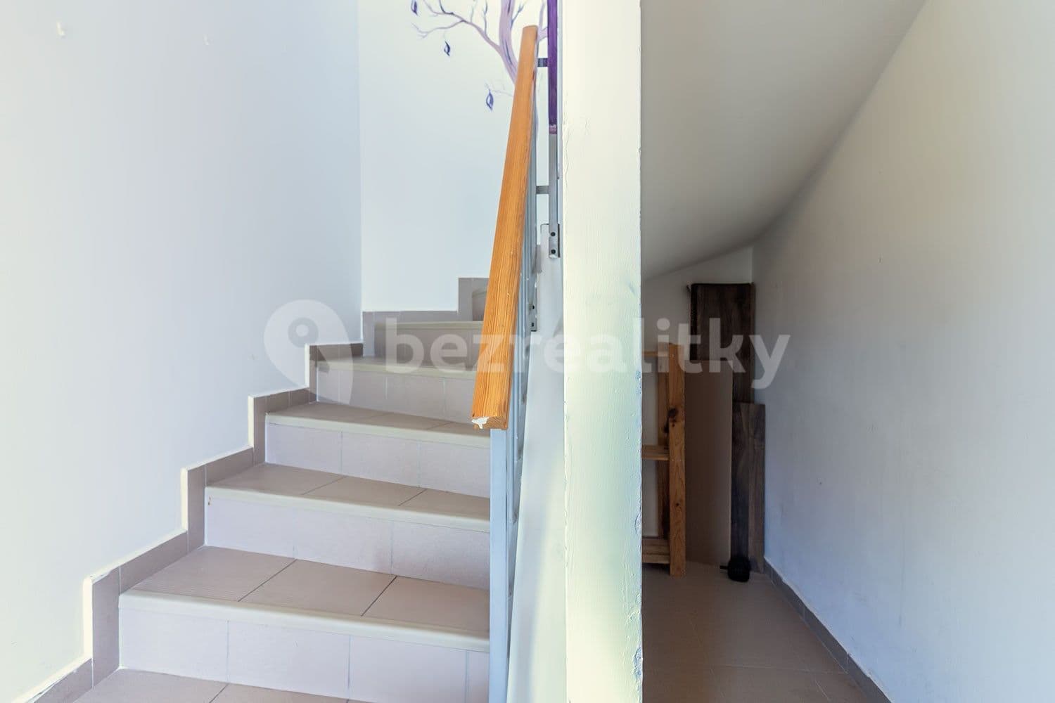 2 bedroom with open-plan kitchen flat to rent, 83 m², Tisová, Holubice, Středočeský Region 2 bedroom with open-plan kitchen flat to rent, 83 m², Tisová, Holubice, Středočeský Region