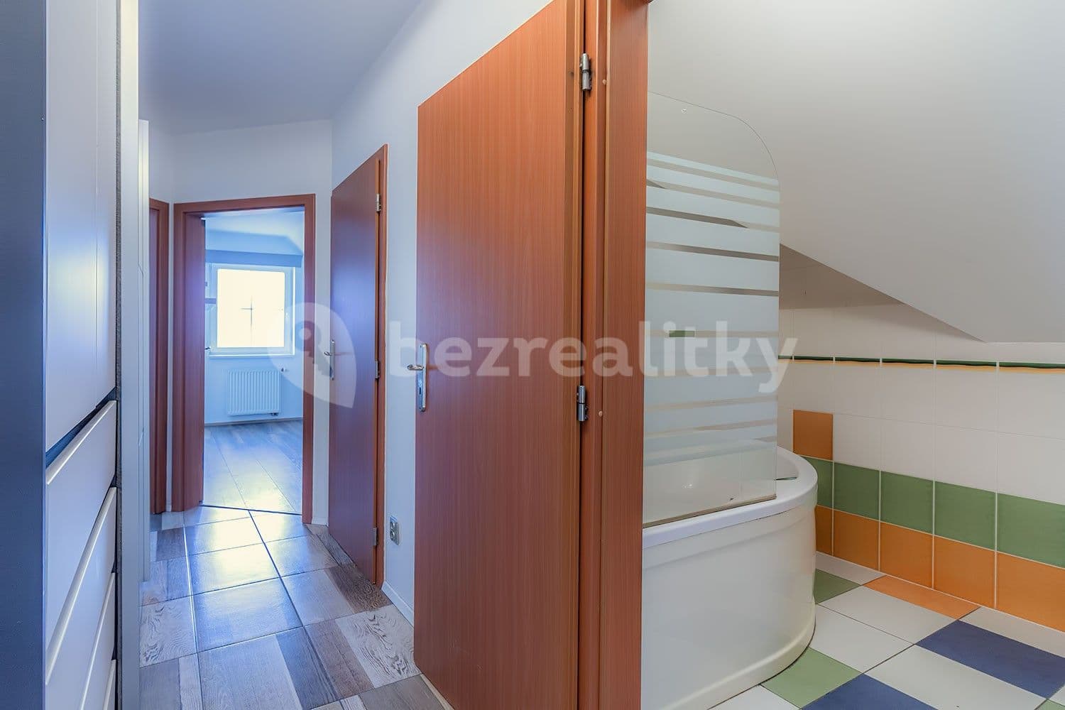 2 bedroom with open-plan kitchen flat to rent, 83 m², Tisová, Holubice, Středočeský Region 2 bedroom with open-plan kitchen flat to rent, 83 m², Tisová, Holubice, Středočeský Region