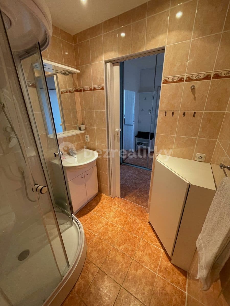 Studio flat to rent, 34 m², Mařatkova, Prague, Prague Studio flat to rent, 34 m², Mařatkova, Prague, Prague