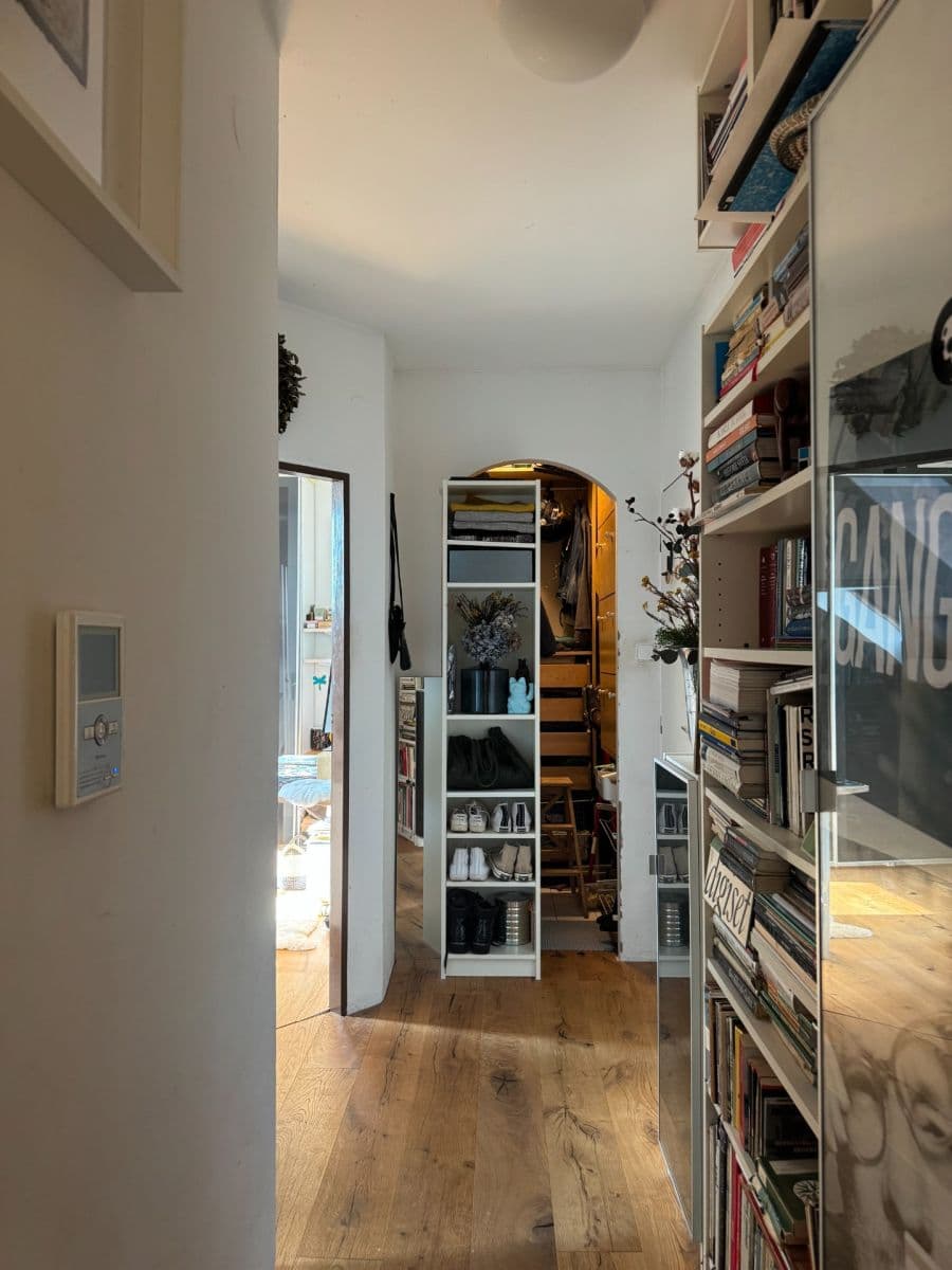 2 bedroom with open-plan kitchen flat for sale, 66 m², Žiželická, Prague, Prague 2 bedroom with open-plan kitchen flat for sale, 66 m², Žiželická, Prague, Prague