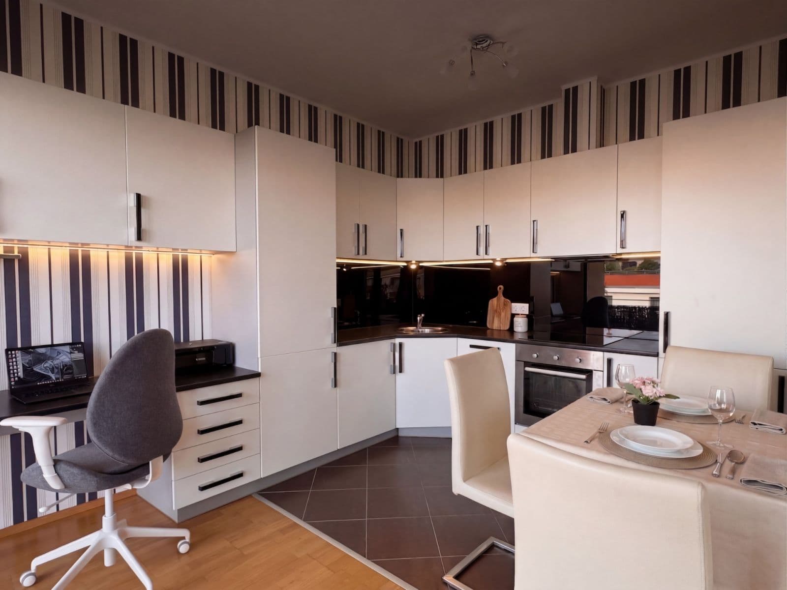 Studio flat to rent, 39 m², Nad Dalejským údolím, Prague, Prague Studio flat to rent, 39 m², Nad Dalejským údolím, Prague, Prague