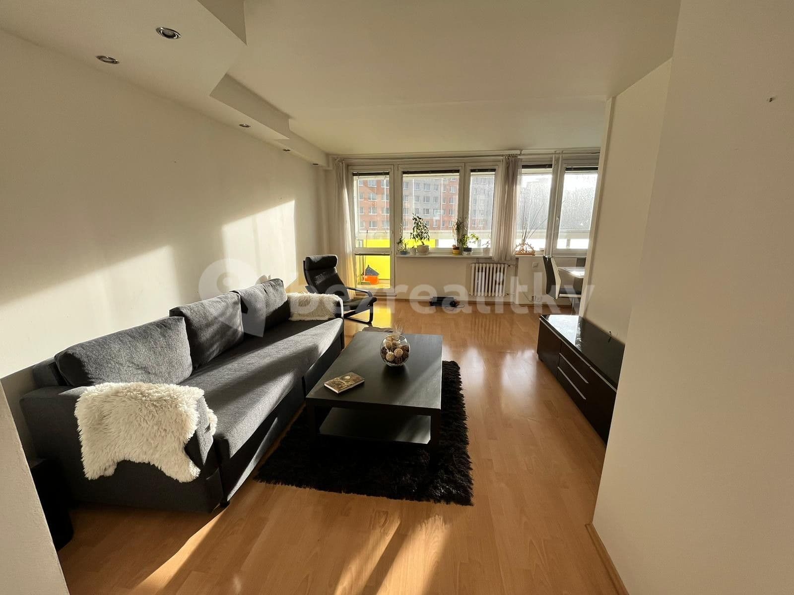 3 bedroom with open-plan kitchen flat to rent, 102 m², Nušlova, Prague, Prague 3 bedroom with open-plan kitchen flat to rent, 102 m², Nušlova, Prague, Prague