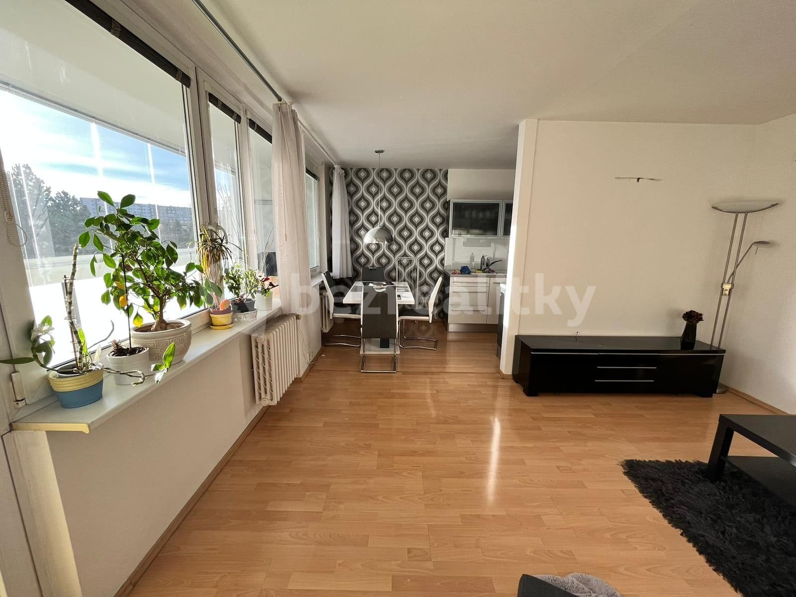 3 bedroom with open-plan kitchen flat to rent, 102 m², Nušlova, Prague, Prague 3 bedroom with open-plan kitchen flat to rent, 102 m², Nušlova, Prague, Prague