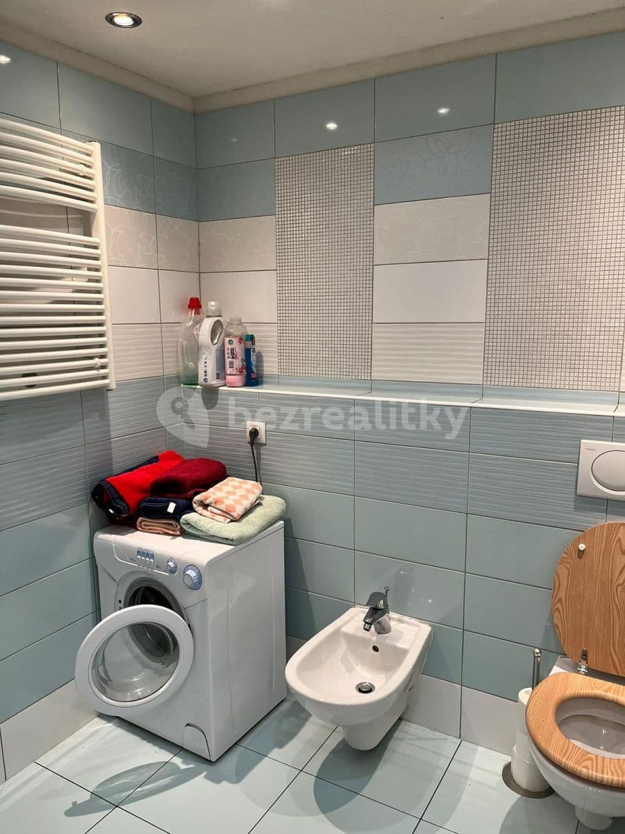 3 bedroom with open-plan kitchen flat to rent, 102 m², Nušlova, Prague, Prague 3 bedroom with open-plan kitchen flat to rent, 102 m², Nušlova, Prague, Prague