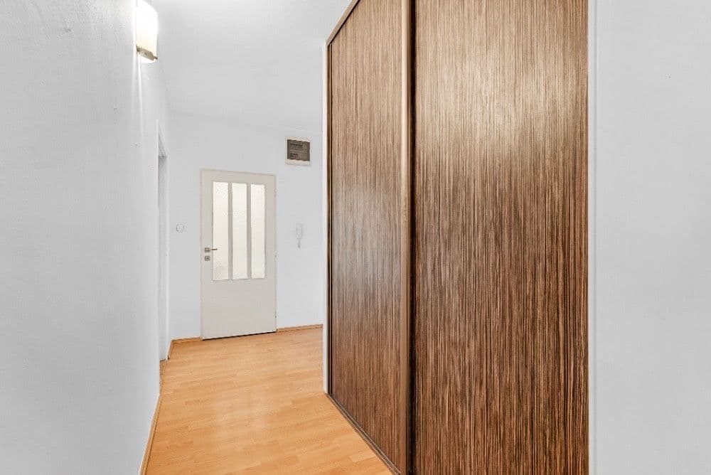 4 bedroom flat to rent, 100 m², Josefa Hory, Jablonec nad Nisou, Liberecký Region 4 bedroom flat to rent, 100 m², Josefa Hory, Jablonec nad Nisou, Liberecký Region